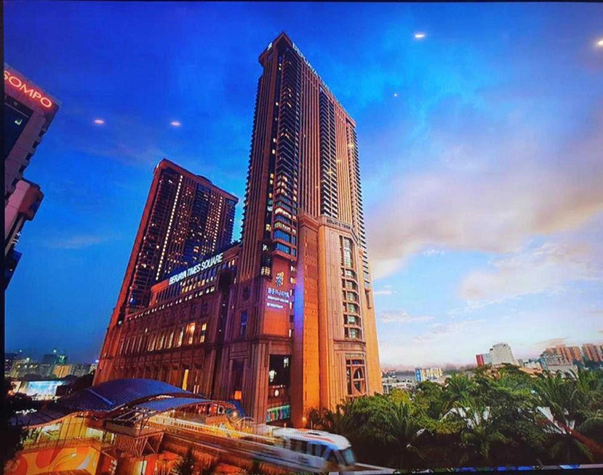 East Service Suite Times Square Kl Appartement