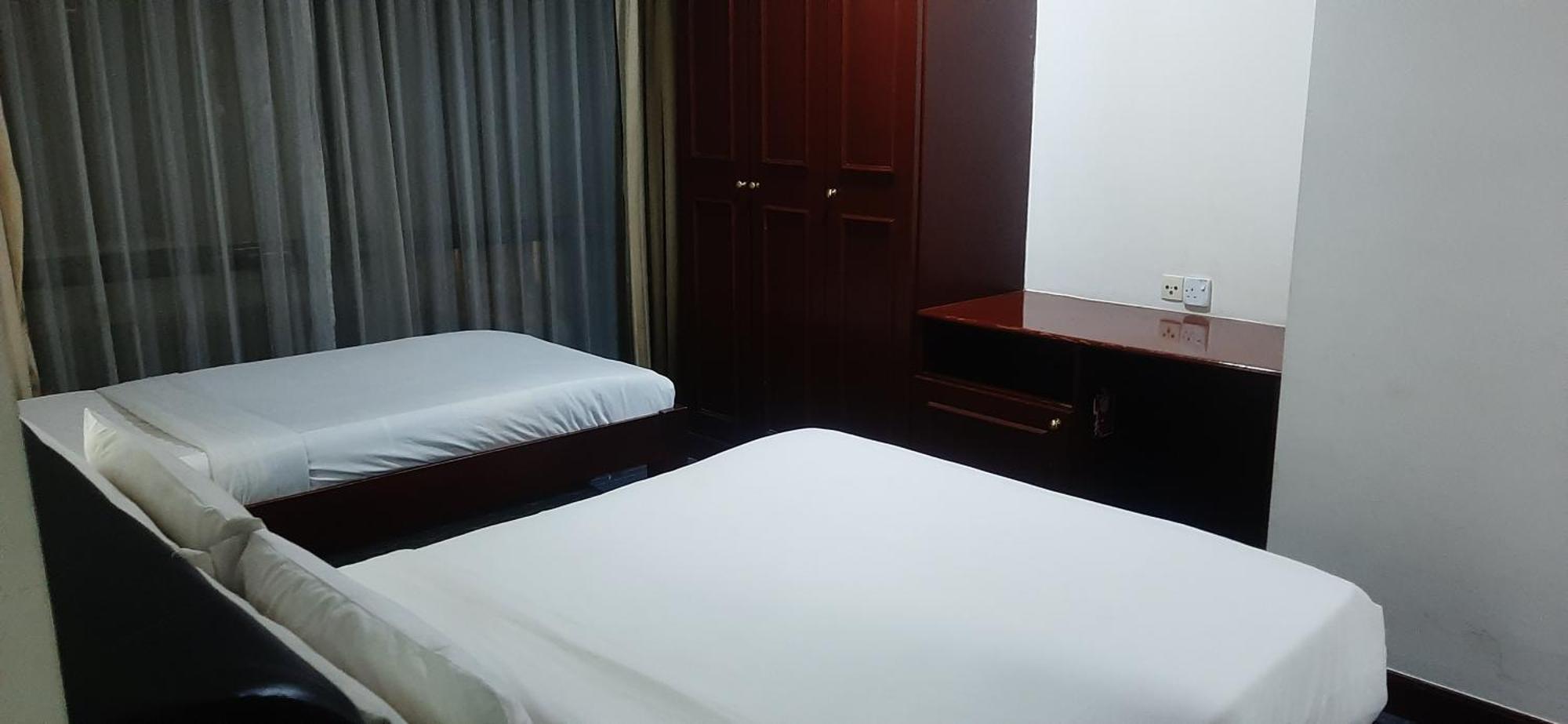 East Service Suite Times Square Kl