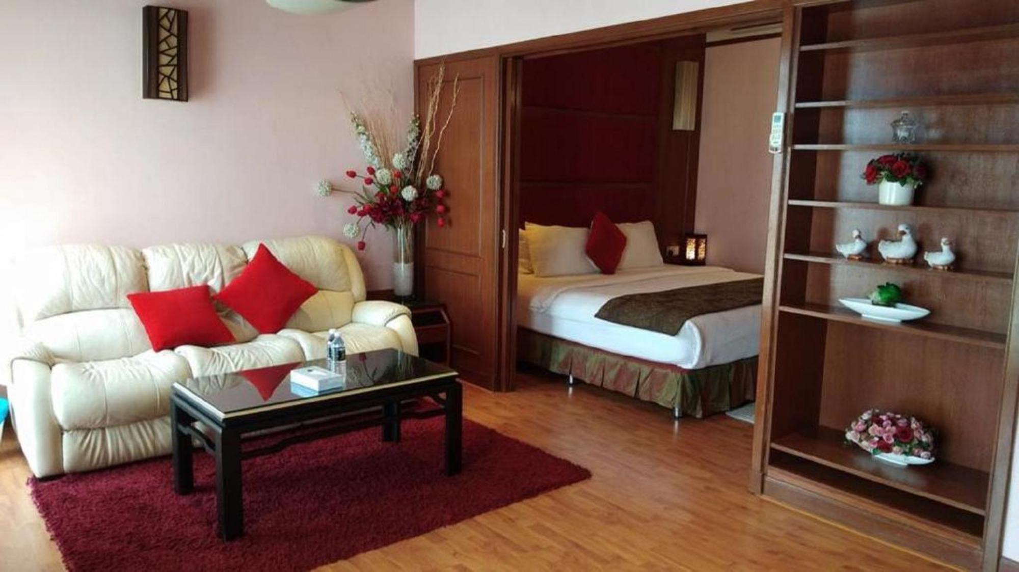 East Service Suite Times Square Kl Pangsapuri *