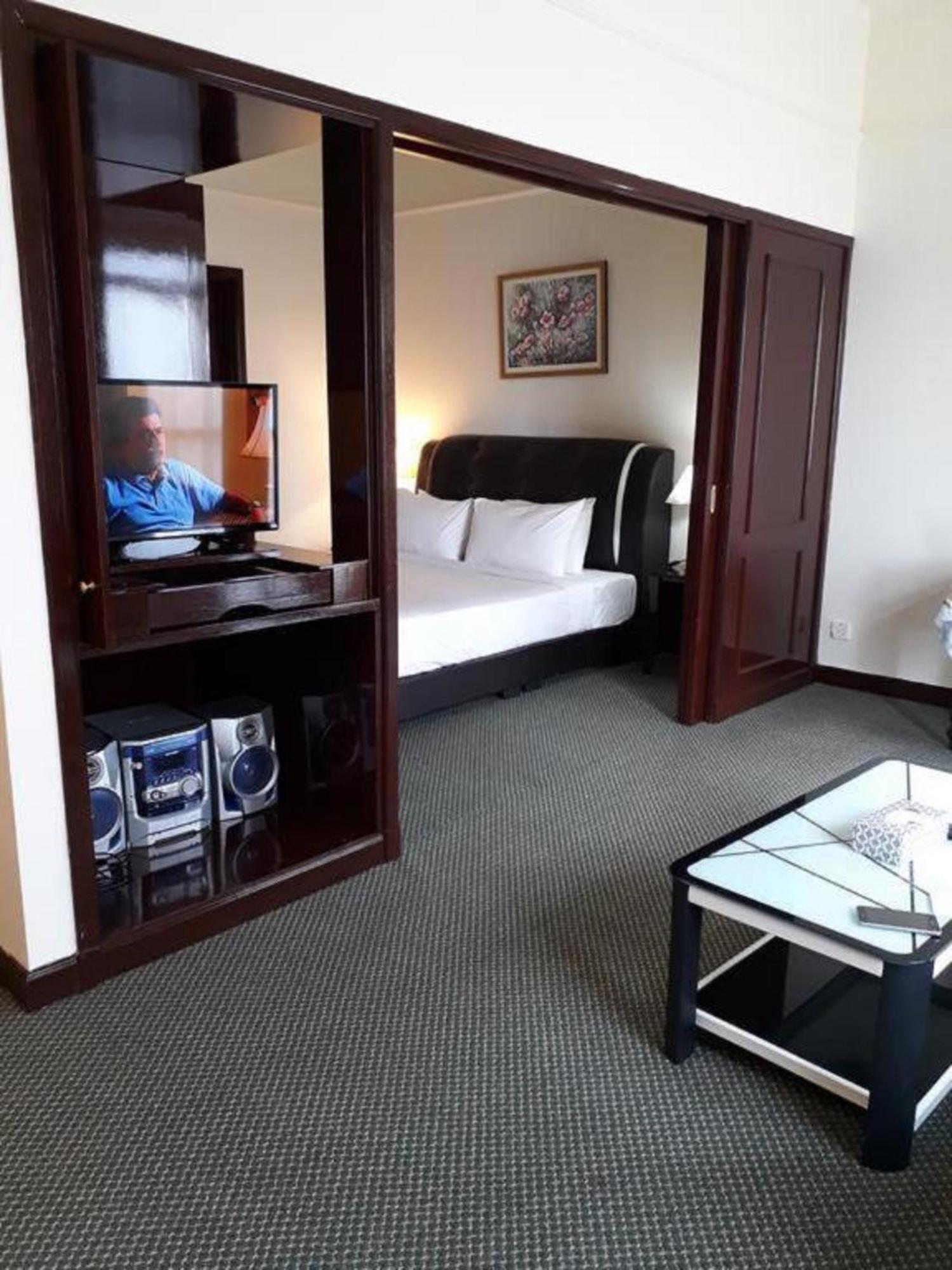East Service Suite Times Square Kl Pangsapuri Kuala Lumpur