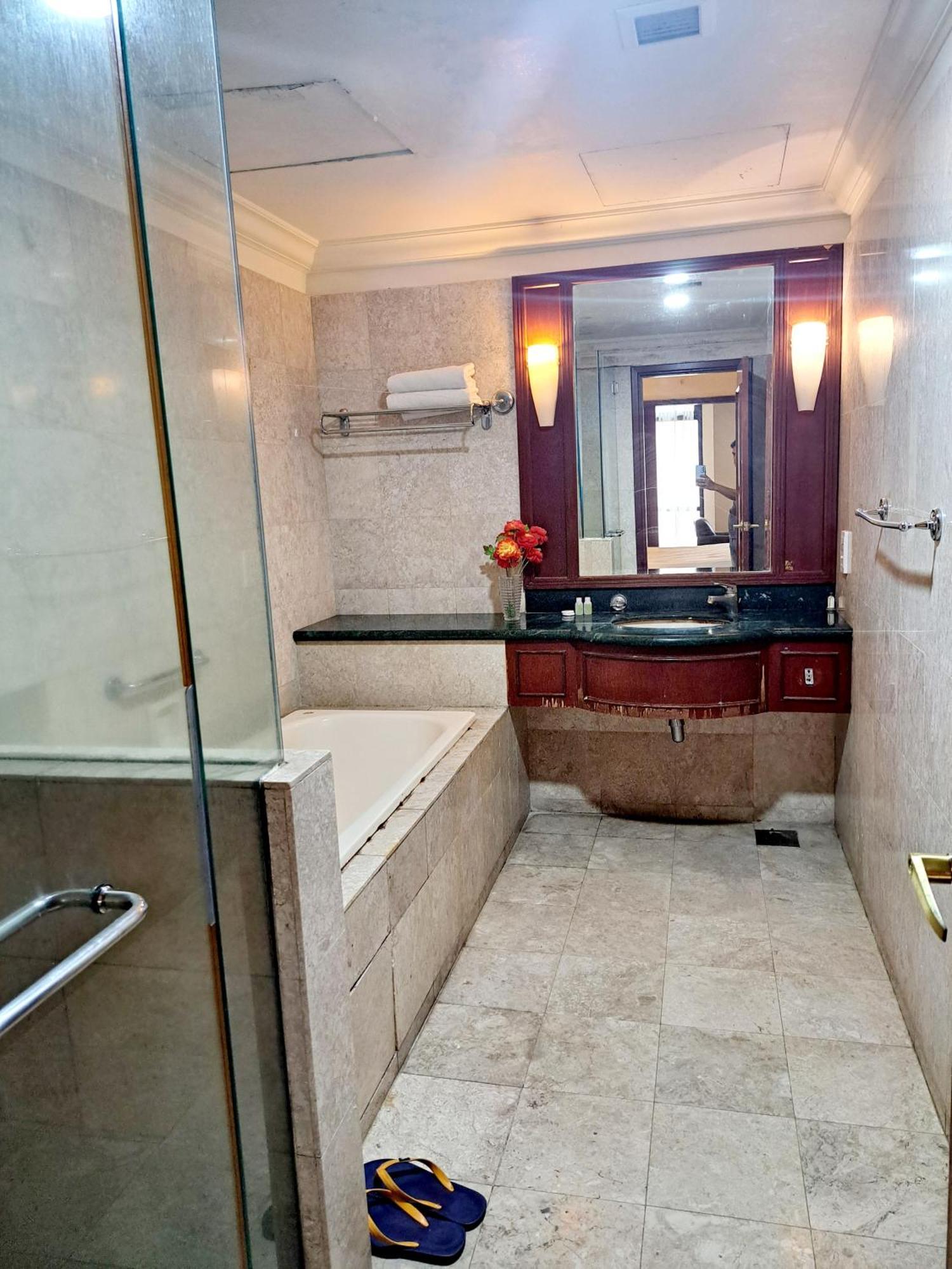 East Service Suite Times Square Kl Kuala Lumpur