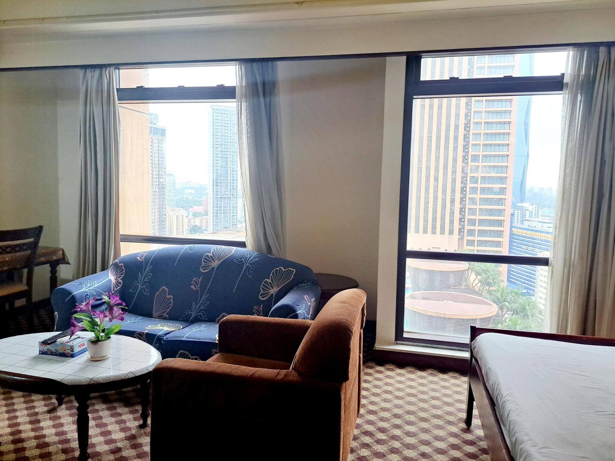 East Service Suite Times Square Kl